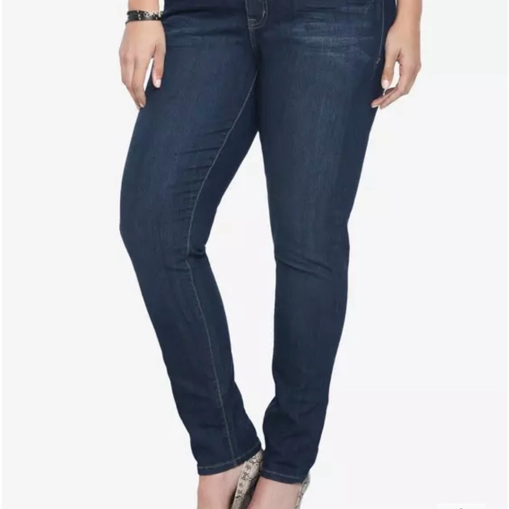 Torrid Curvy Skinny Jeans in Dusk - 10S - Brand New